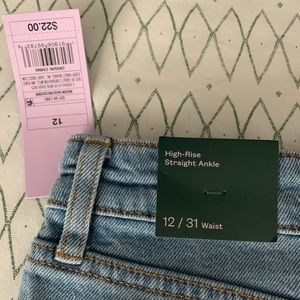 Women’s High-Rise Straight Leg Cropped Jeans